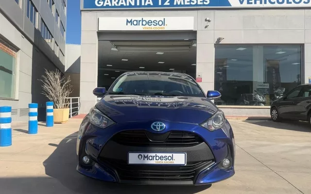 TOYOTA Yaris TOYOTA Yaris Pequeño Automático de 5 Puertas