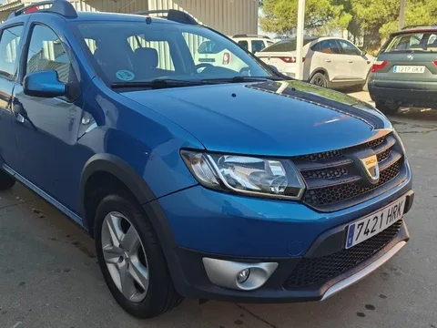 DACIA Sandero Sandero 0.9 TCE Stepway 90 - 8500€ en Toro