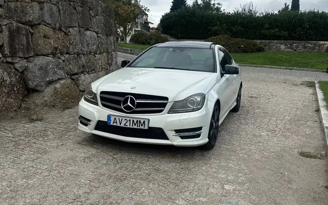 Mercedes-Benz C 220
