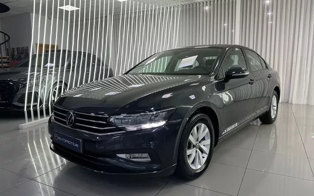 VOLKSWAGEN Passat Passat 2.0TDI EVO Business 110kW - 15990€ en Utrera