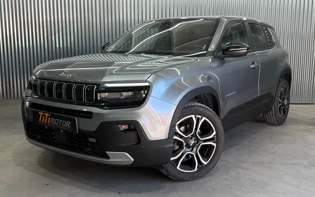 Jeep Avenger 1.2 e-Hybrid Summit DCT