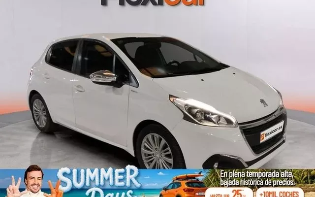 PEUGEOT 208 208 1.2 PureTech Style 82