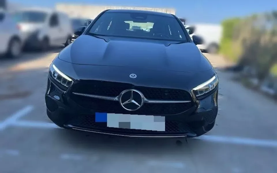 MERCEDES-BENZ Clase CLA A Sedan A 180