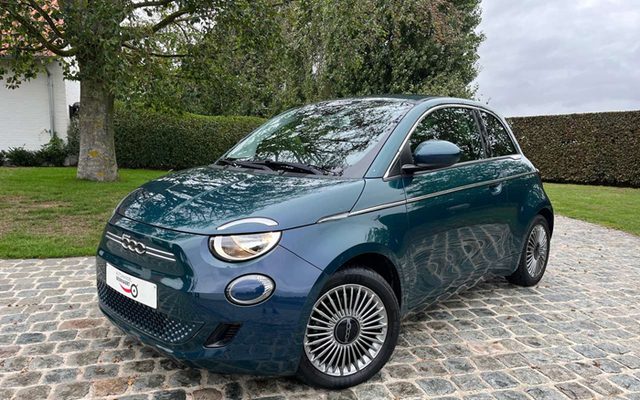 Fiat 500 -e 42 kWh 3+1/30500km/Carplay/Clima/Cruise...