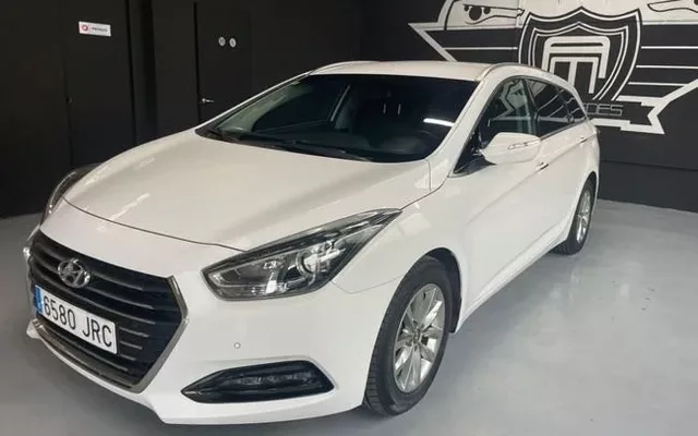 HYUNDAI i40 Tecno Blue