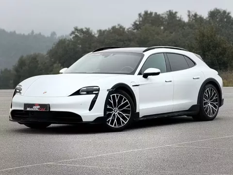 Porsche Taycan Cross Turismo