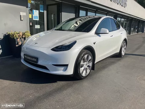 Tesla Model Y RWD