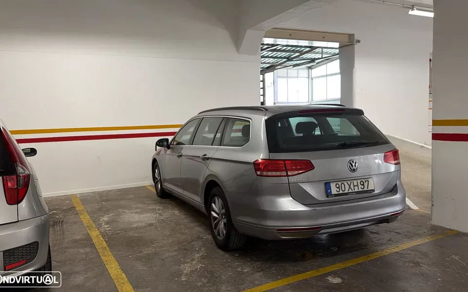 VW Passat Variant