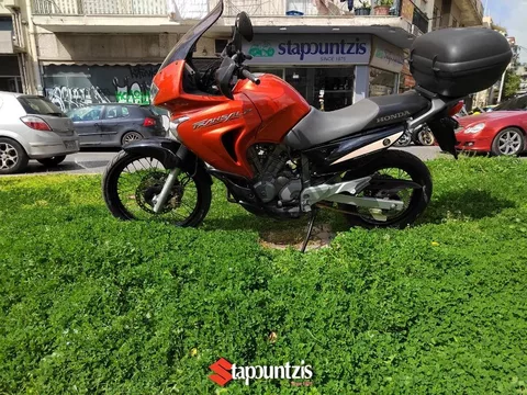 Honda Transalp 650 XL650V,1oΧέρι,Άριστο,Εδεσμεύθη 2005