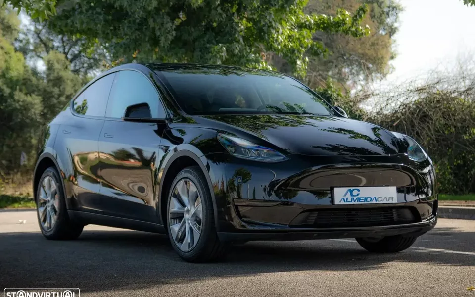 Tesla Model Y RWD