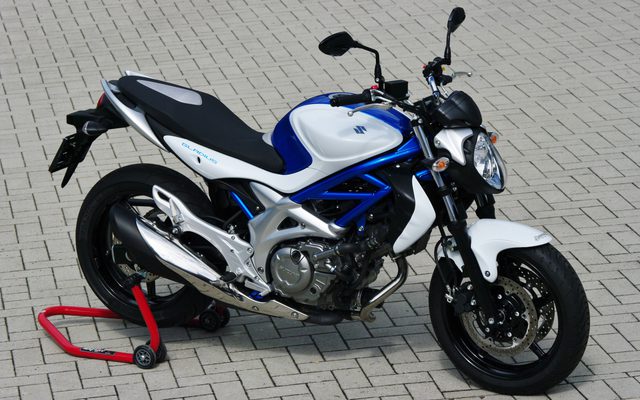 Suzuki SFV 650 Gladius