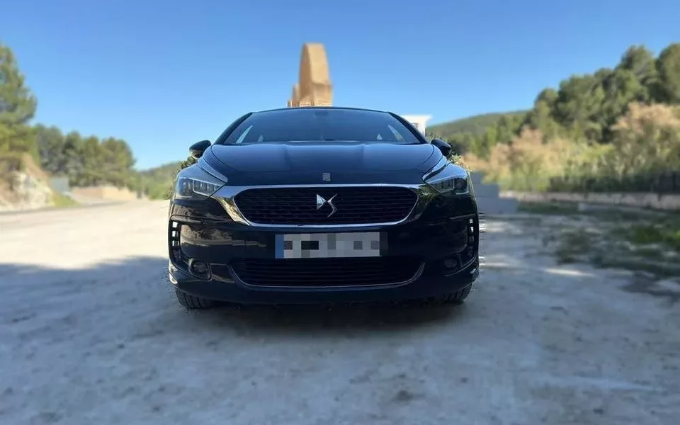 DS DS5 BlueHDi 180cv EAT6 Sport