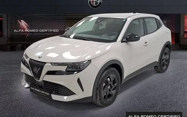 ALFA ROMEO Junior Ibrida 100kW (136CV) -