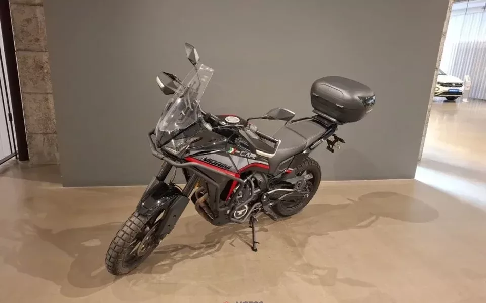 Moto Morini X-Cape