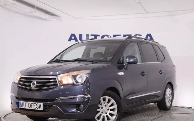 Ssangyong Rodius 2.0 EXDI LIMITED 155CV AUTO 7 PLAZAS 5P # CUERO, TECHO, NAVY, PARKTRONIC