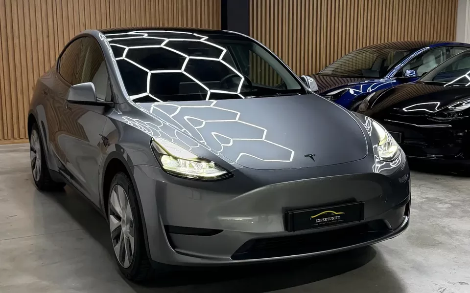 Tesla Model Y Tração Traseira