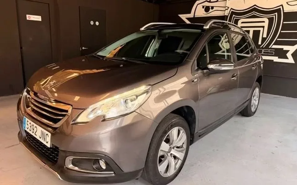 PEUGEOT 2008 Style