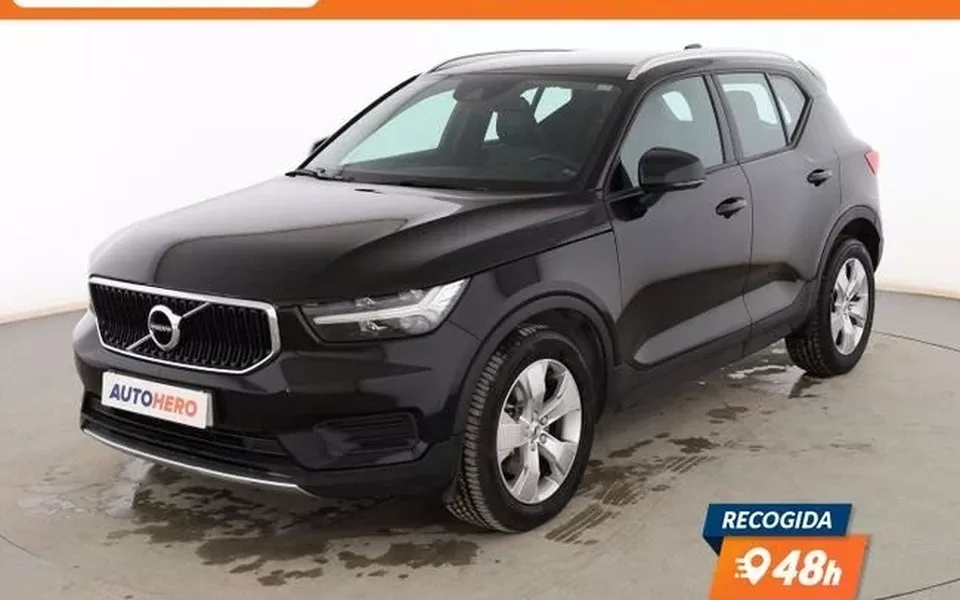 VOLVO XC40 XC40 T4 Momentum AWD Aut.