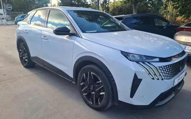 Peugeot 3008 1.2 Hybrid Allure Pack e-DCS6