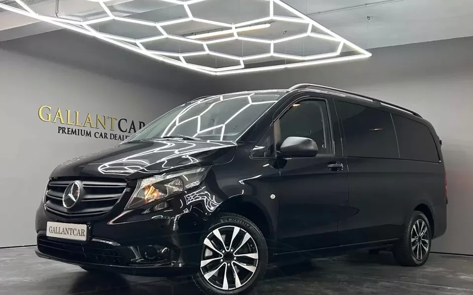 Mercedes-Benz Vito Tourer Longa Aut. PRO