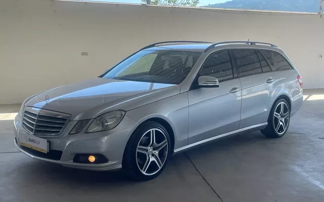 Mercedes-Benz E 200 CDI DPF BlueEFFICIENCY 7G-TRONIC Elegance
