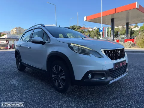 Peugeot 2008 PureTech 110 GPF Stop&Start EAT6 Allure
