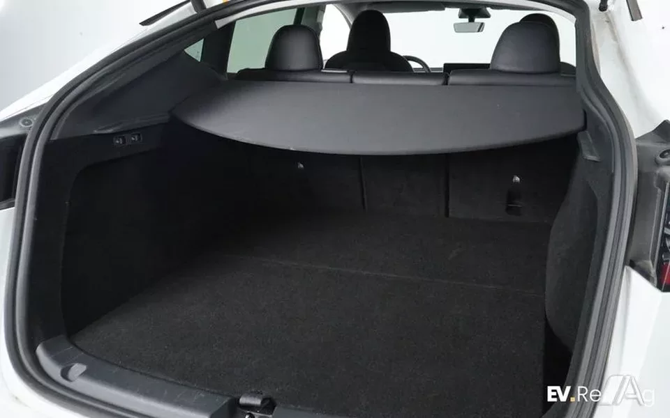 TESLA Model Y Performance 4WD