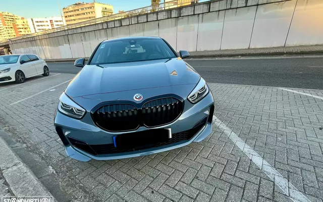 BMW 116 d Pack Desportivo M Auto