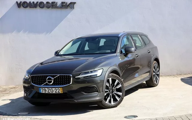 Volvo V60 Cross Country 2.0 D4 Momentum Geartronic