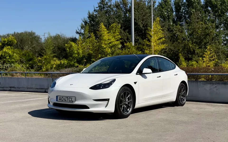 Tesla Model 3 Long Range Tração Integral Premium
