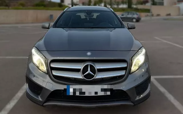 MERCEDES-BENZ Clase GLA GLA 200d AMG Line