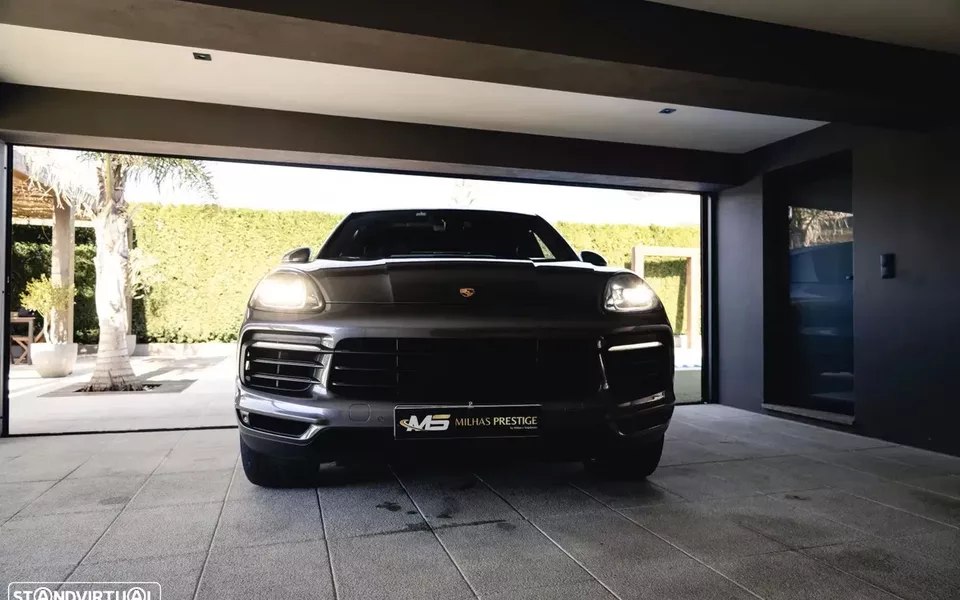 Porsche Cayenne Coupé E-Hybrid Platinum Edition