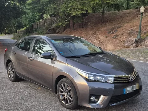 Toyota Corolla 1.33 VVT-i Exclusive+Navi