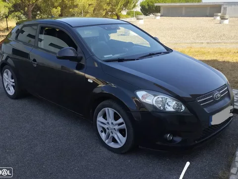 Kia Ceed S Coupé 1.6 CRDi EX