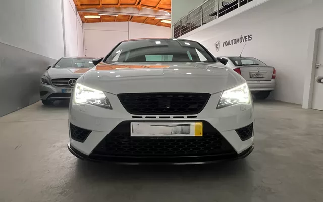 SEAT Leon 2.0 TSI Cupra DSG S/S