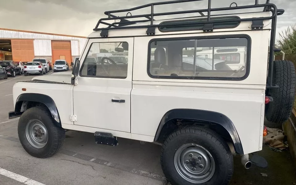 LAND-ROVER Defender Defender 90 2.5Td5 SW S