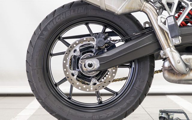 BMW Motorrad F 750 GS TRIPLE BLACK