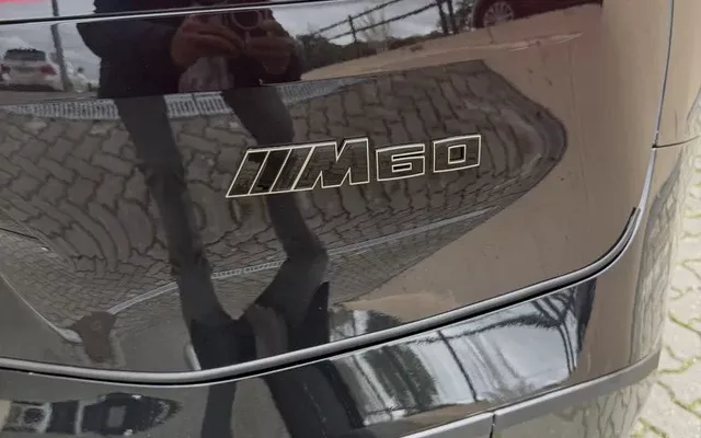 BMW iX M60