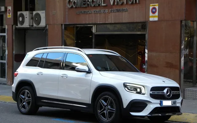 MERCEDES-BENZ Clase GLB GLB 200d 8G-DCT 7 plazas