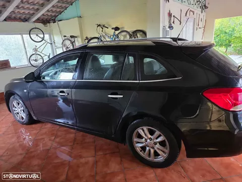 Chevrolet Cruze SW 1.7 VCDi LT