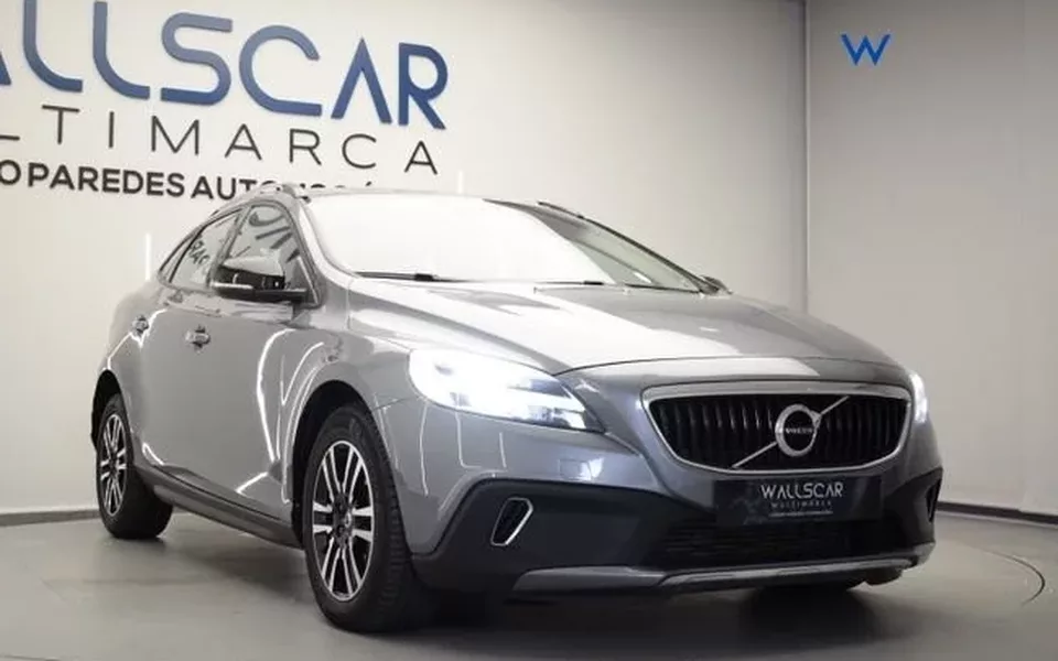 VOLVO V40 2.0 D2 Cross Country Auto