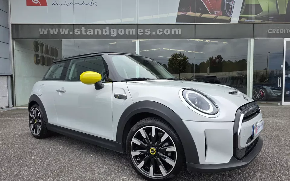 MINI 3 Portas Cooper SE Classic