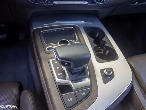 Audi Q7 3.0 TDI e-tron quattro tiptronic