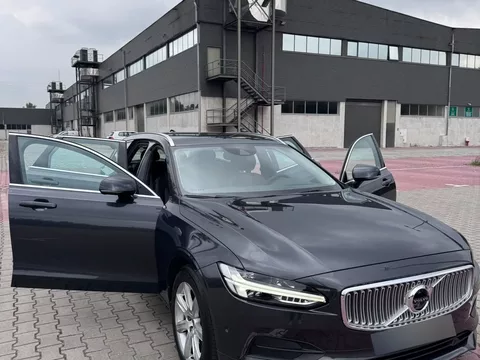 Volvo V90 2.0 D4 Momentum Geartronic