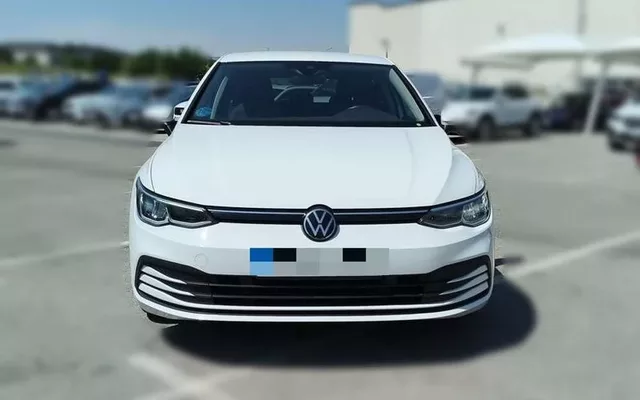 VOLKSWAGEN Golf 1.0 eTSI Life DSG 81kW