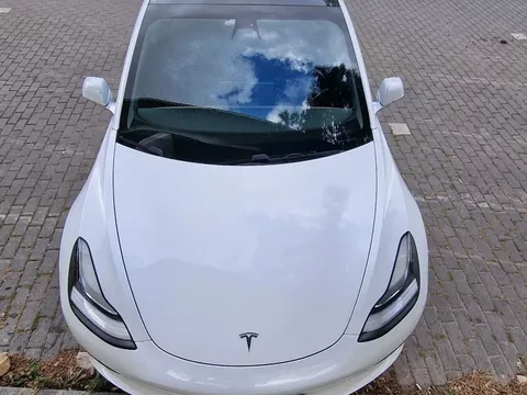 Tesla Model 3 Standard Range Plus RWD