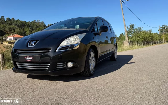 Peugeot 5008 1.6 HDi 7L Allure J17