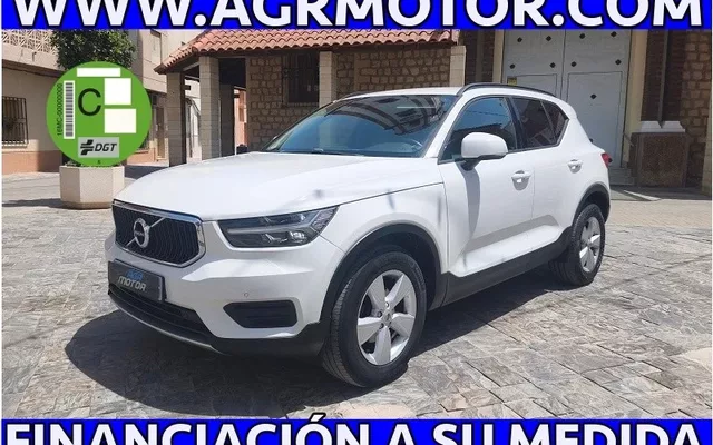 VOLVO XC40 XC40 D3 Momentum Pro