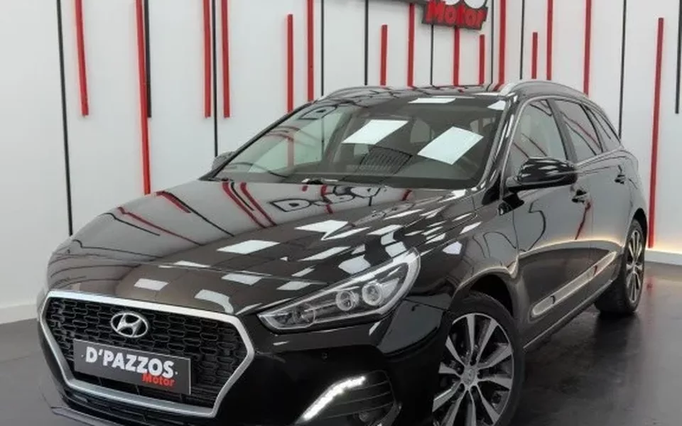 HYUNDAI i30 i30 CW 1.6CRDi Style DT 136 - 15499€ en Jerez de la frontera