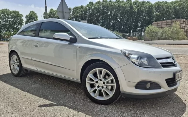 OPEL Astra Astra GTC 1.8 16v Cosmo 140